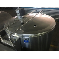 Schładzalnik, zbiornik do mleka  DELAVAL 1000 litrów używany